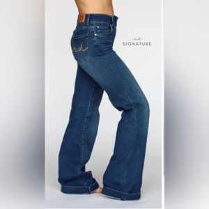 Brand New. Plus size trouser jeans from Ranch Dress